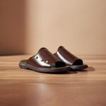Men Slippers in Leather for Casual Wear